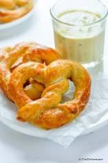 Easy Homemade Soft Pretzels