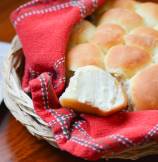 Fluffy Pull-Apart Buttermilk Dinner Rolls