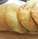 Semolina and Wheat Leavened Fried Bread