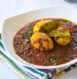 Andhra-Style Spicy Egg Curry