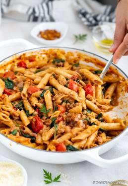 One Pan Pasta with Sausage and Spinach