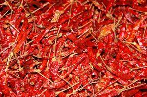 Whole Dry Red Pepper