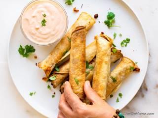 22 Crowd-Pleasing Super Bowl Snacks