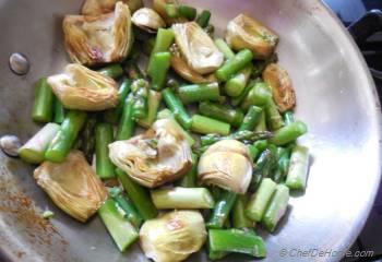 Step for Recipe - Sauteed Baby Artichokes Salad with Balsamic Vinaigrette
