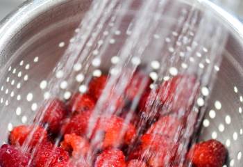 Step for Recipe - Raspberry French Vanilla Carnation Breakfast Shake