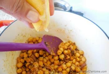 Step for Recipe - Moroccan Couscous Tfaya with Chickpeas and Cranberries