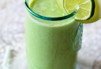Step for Recipe - Go Green - Apple, Mint, and Coconut Milk Smoothie
