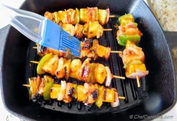 Step for Recipe - Grilled Hawaiian Chicken Skewers
