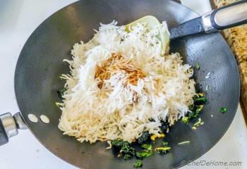 Step for Recipe - Vegan Tofu Scramble Kale Fried Rice