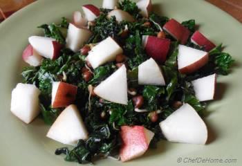 Step for Recipe - Kale Salad with Sweet Pear and Black Chickpea Sprouts