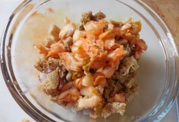Step for Recipe - Kimchi Mashed Potatoes Cakes