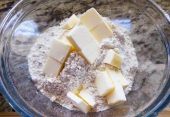 Step for Recipe - Indian Namkeen Methi Mathri - Salted Fenugreek Crackers
