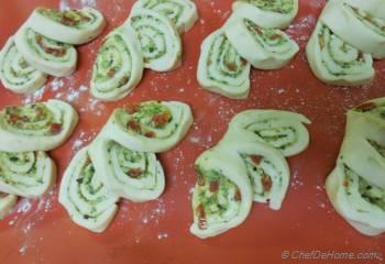 Step for Recipe - Three Swirls Breakfast Bread Rolls with Basil Pesto and Sun-dried Tomato