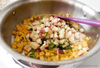 Step for Recipe - Potatoes, Squash and Poblano Curry Hash