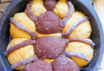 Step for Recipe - Spiced Pumpkin-Chocolate Pull-apart Spider Brioche Bread