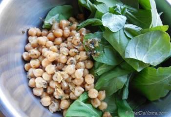 Step for Recipe - Earthy and Flavorful Quinoa and Chickpea Salad