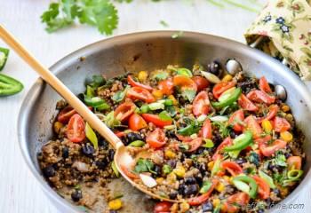 Step for Recipe - Southwest Skillet Quinoa (Rice) and Beans with Tomato-Mint Salsa