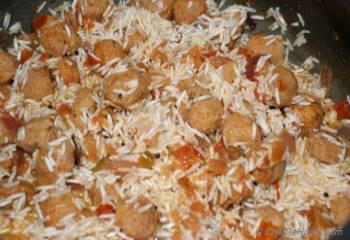 Step for Recipe - Indian Spicy Rice Pulav with Soy Nuggets, Tomatoes and Spices