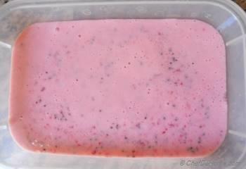 Step for Recipe - Strawberry Chia Frozen Yogurt