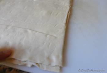 Step for Recipe - Cherry Tomato, Goat Cheese and Spinach Puff Pastry Tarts