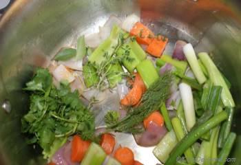 Step for Recipe - Homemade Vegetable Stock