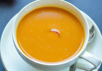 Thai Curry Carrot Soup