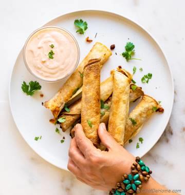 22 Crowd-Pleasing Super Bowl Snacks