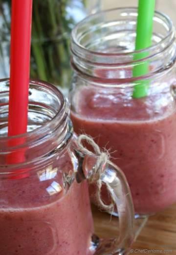 Summer Favorite Apple and Strawberries Smoothie