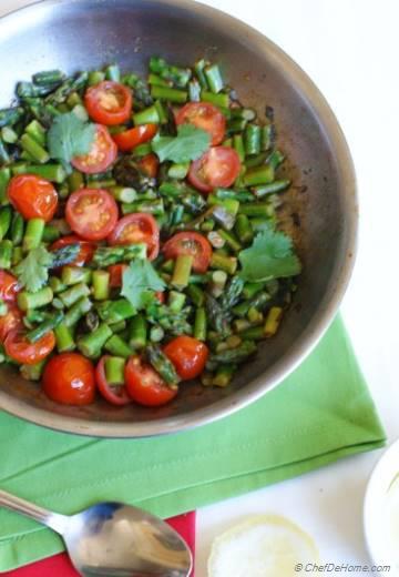 Asparagus with Garlic and Cherry Tomatoes