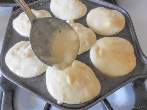 https://media.chefdehome.com/500/375/1/orange-cream-ebelskivers/orange-cream-ebelskivers-pancakes-chefdehome-7.jpg
