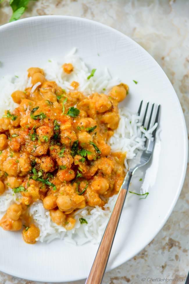 Easy Chickpea Curry With Basmati Rice Recipe Chefdehome Com After living in india for over a year, i've fallen in love with cuisine: easy chickpea curry with basmati rice