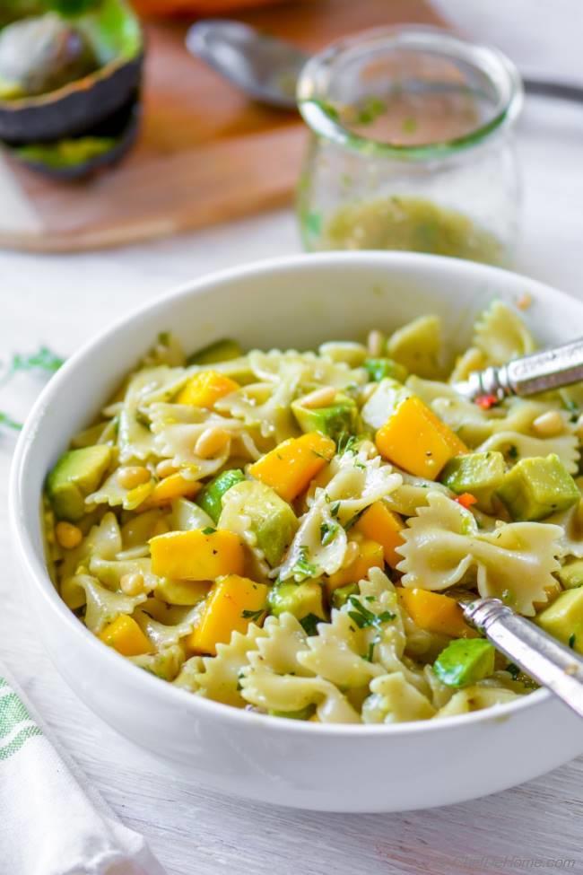 Mango Avocado Pasta Salad With Cilantro Lime Dressing Recipe Chefdehome Com