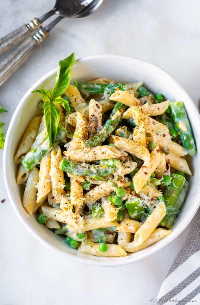 Creamy Asparagus Pasta Recipe | ChefDeHome.com
