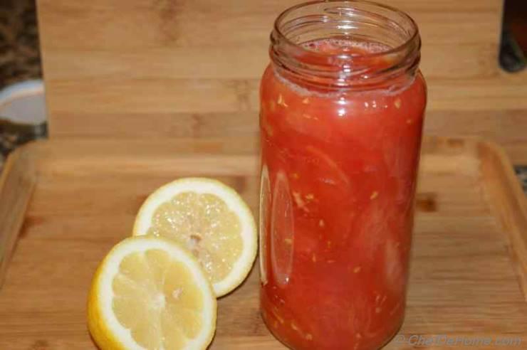 Canning tomatoes