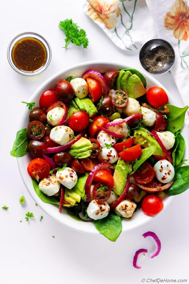 Avocado Tomato Mozzarella Salad