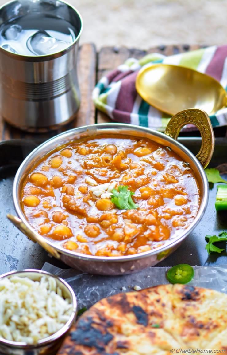 Vegan Chickpea Curry in Pressure Cooker