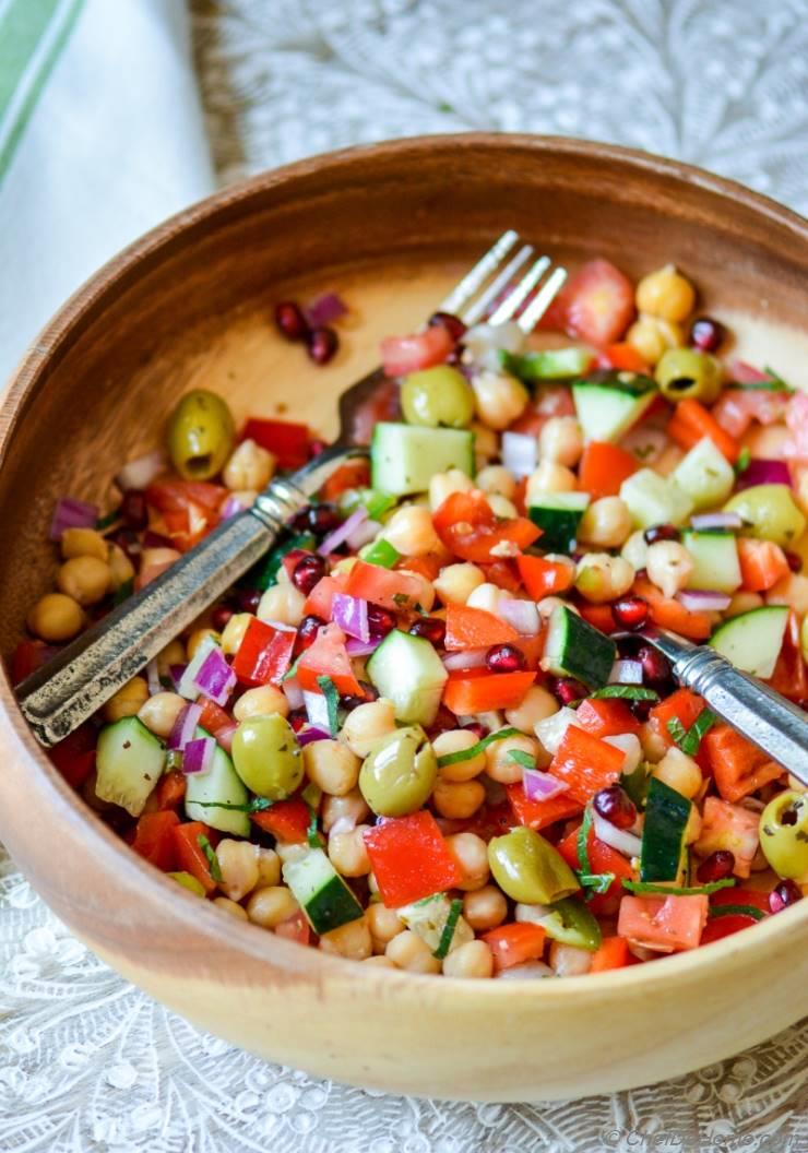 Mediterranean Chickpeas Salad with Herb-Citrus Vinaigrette