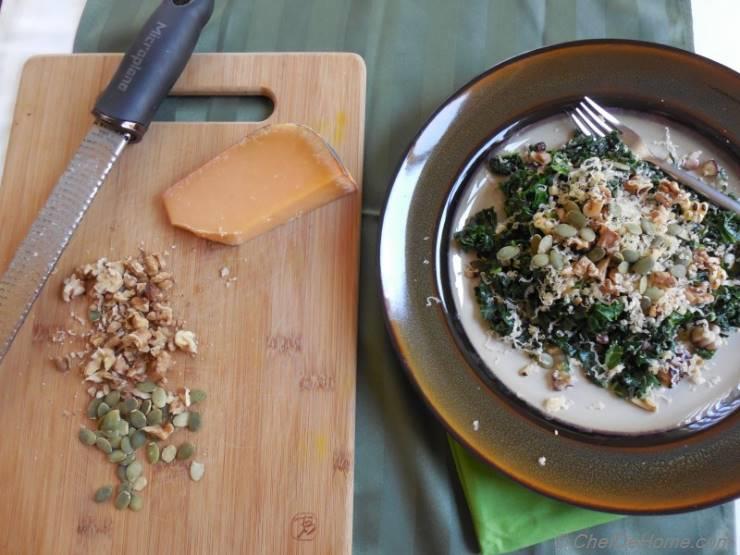 Kale Salad with Uniekaas Reserve and Walnuts