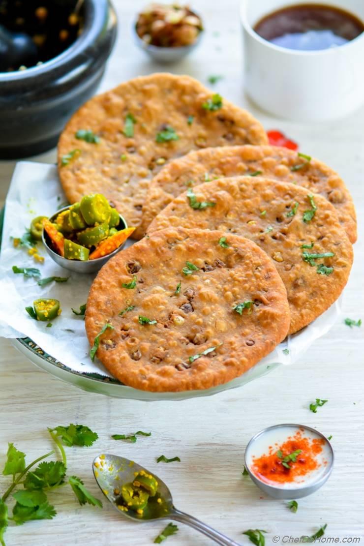 Sprouts Stuffed Masala Poori 