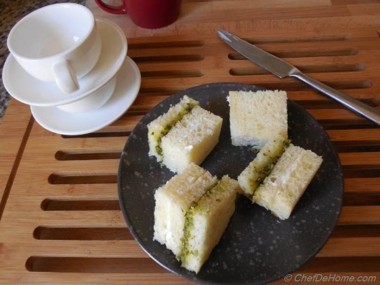 Pesto and Cream Cheese Sandwich