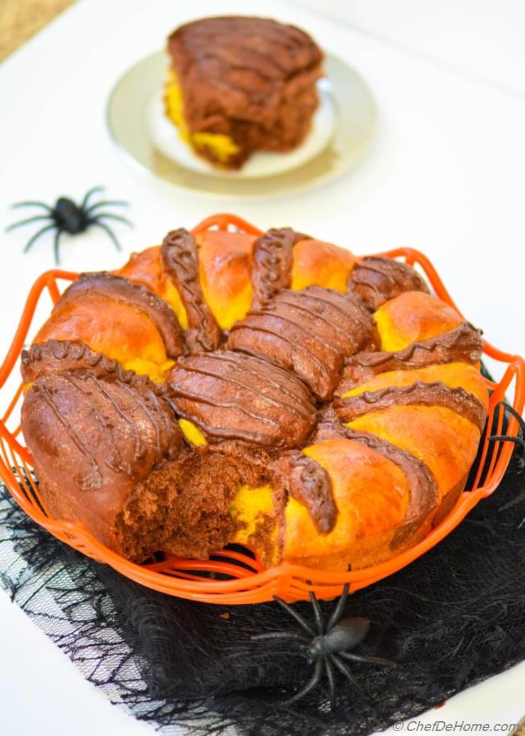 Spiced Pumpkin-Chocolate Pull-apart Spider Brioche Bread