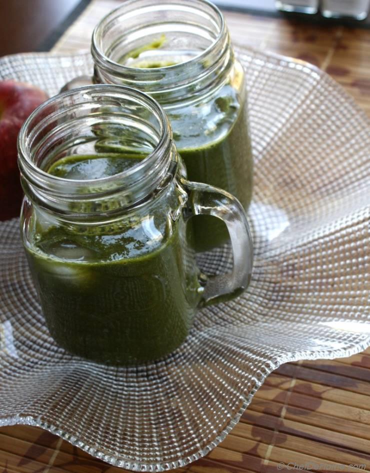 Spinach Tomato Blast Smoothie