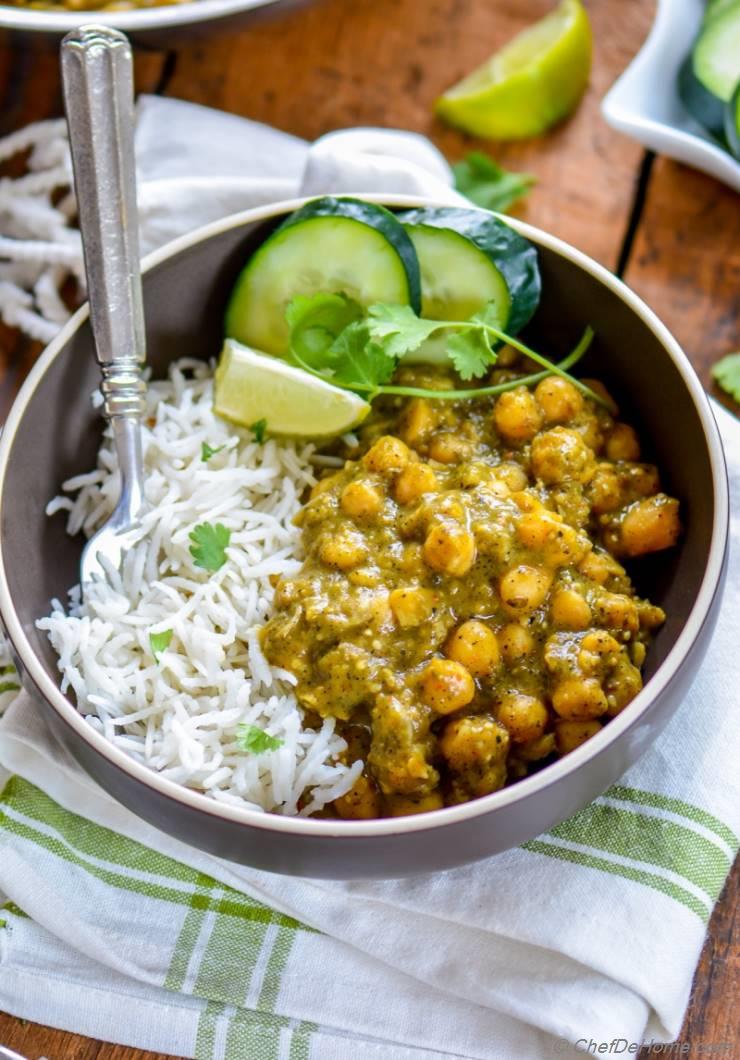 Roasted Tomatillos Chickpea Curry Recipe | ChefDeHome.com
