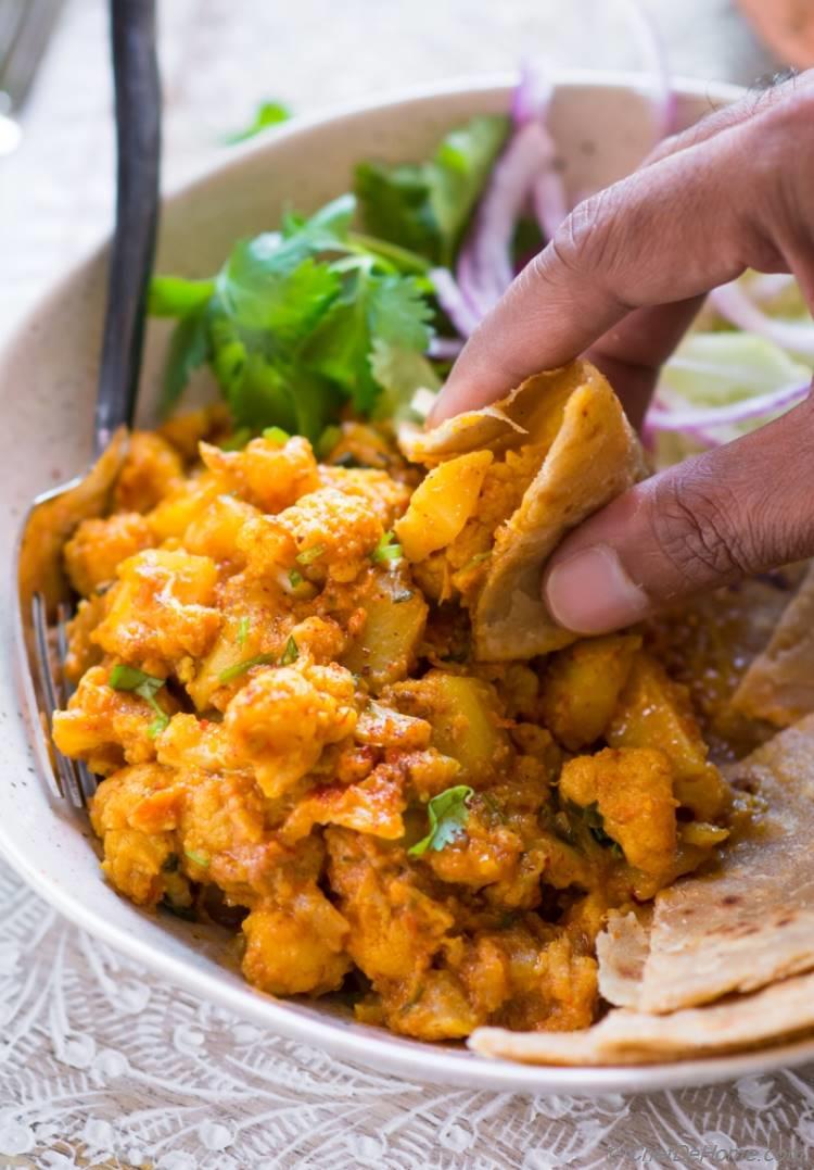 Aloo Gobi Recipe | chefdehome.com