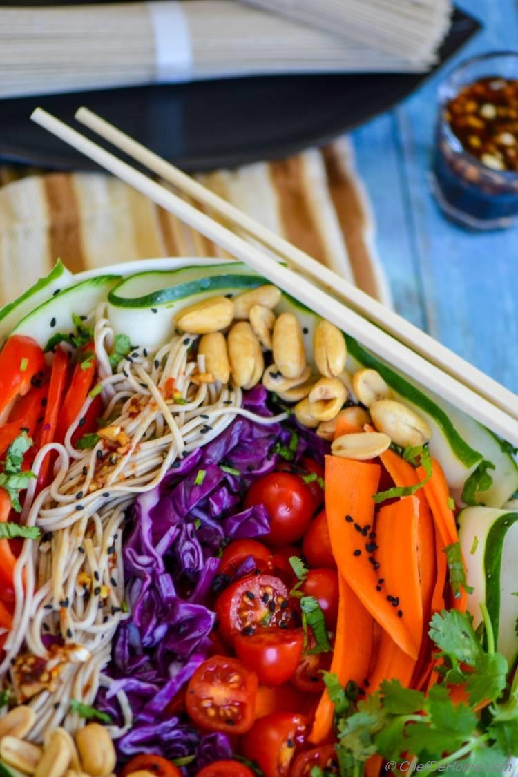 Asian Vegetarian Buckwheat Noodle Salad with Chili Garlic Dressing | chefdehome.com