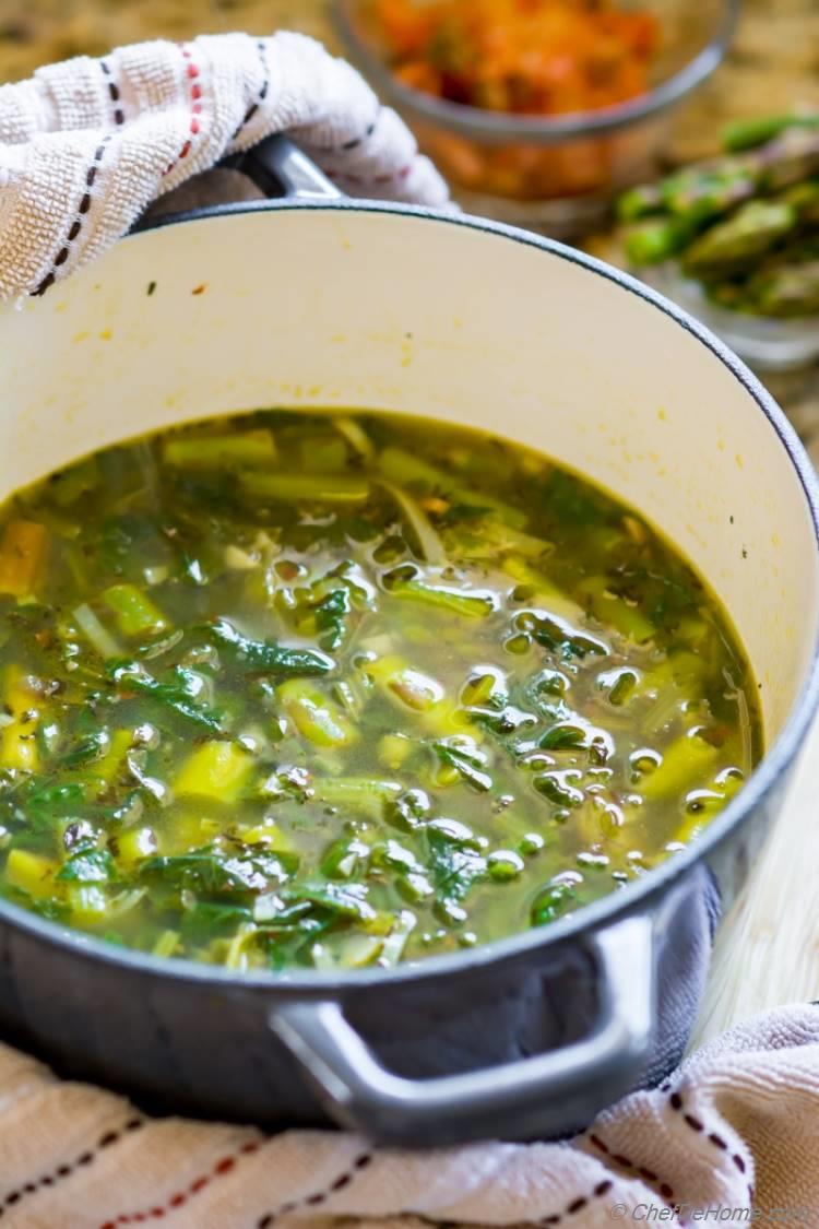 Ingredients for asparagus soup ready to puree