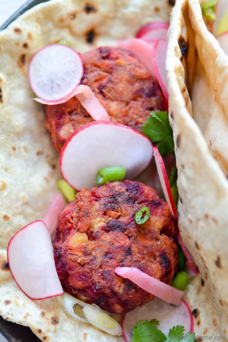 Closer look at healthy vegan and delicious Beets and Carrots Falafel Tacos | chefdehome.com