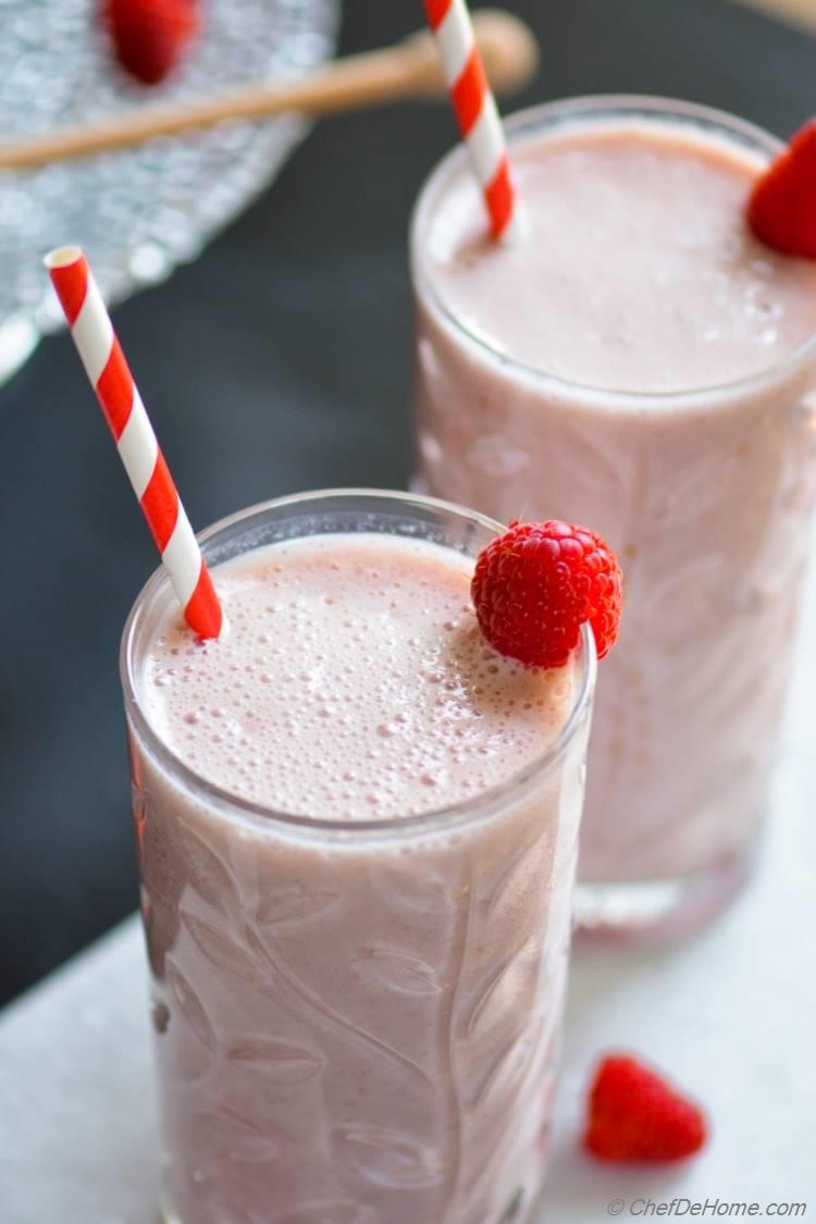 Healthy Breakfast with Nestle Carnation Breakfast Shake Drink Mix | chefdehome.com