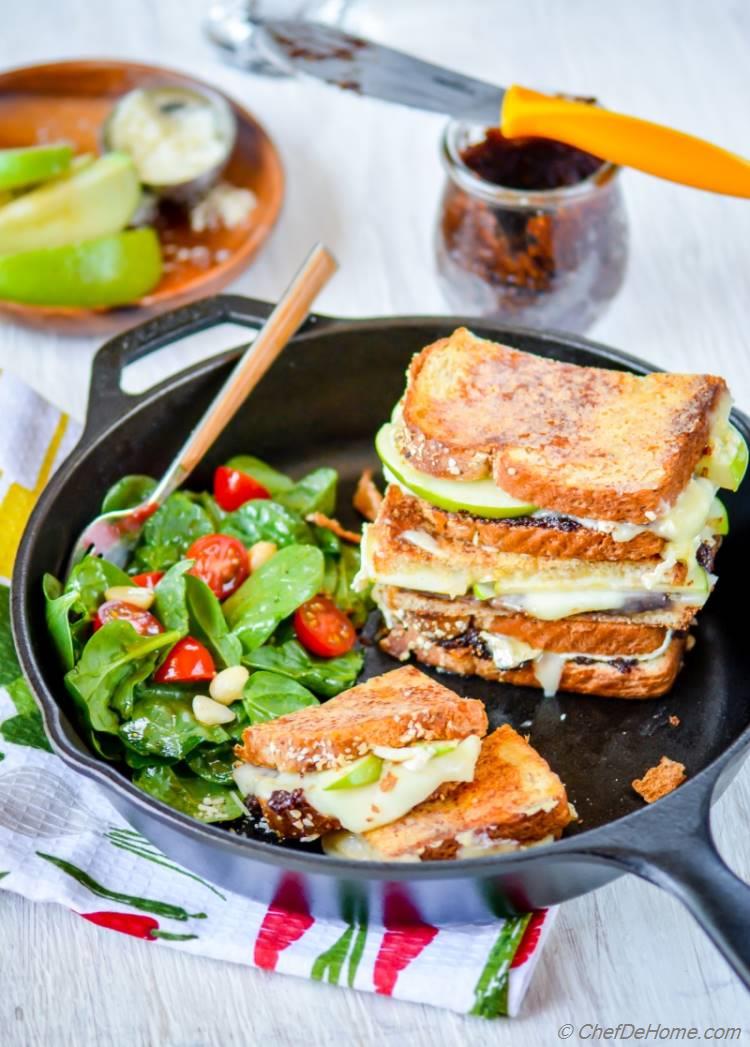 Best Gourmet Figs and Brie Grilled Cheese Sandwich with Parmesan Crusted Bread | chefdehome.com