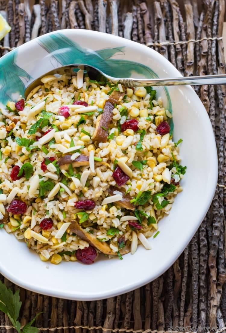 Brown Rice Salad loaded with healthy veggies and coated in a delicious lemon olive dressing | chefdehome.com